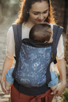 Boba classic baby carrier Constellation. Our streamlined soft structured baby carrier is designed to go and grow with your little one. This ergonomic front facing baby carrier is ready to use from infant to toddler.